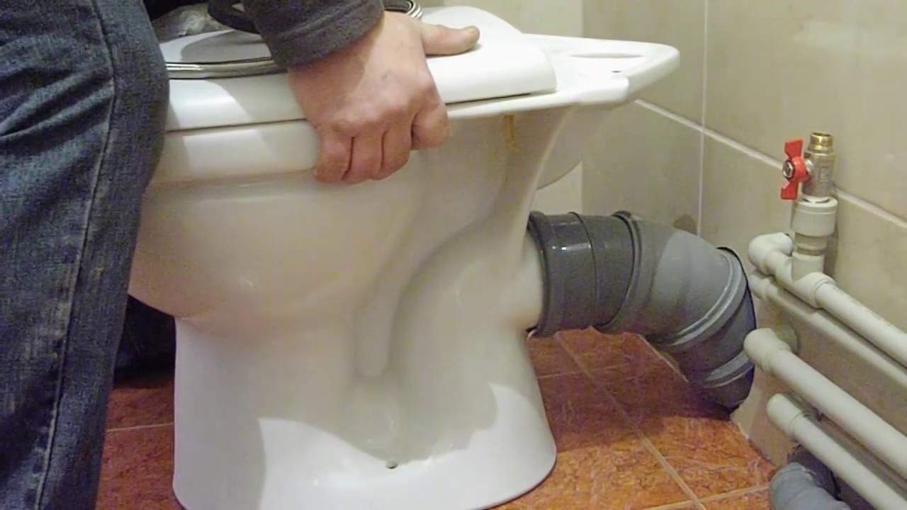 установка туалета своими руками видео