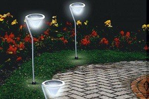 Светильник на солнечных батареях для сада: советы по доработке и мастер-класс по сборке со схемой