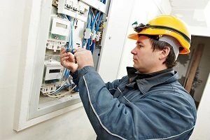 Поверка счетчиков электроэнергии: виды операции и регламент проведения, межповерочные интервалы